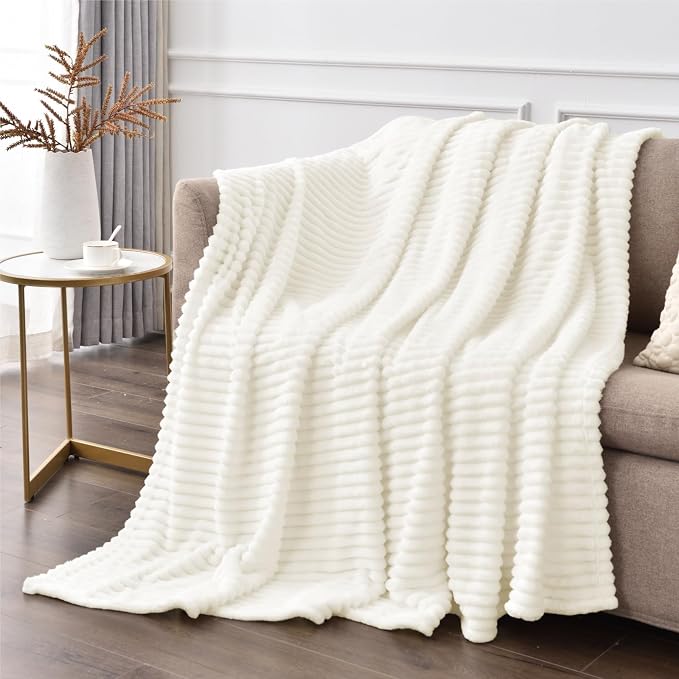 BEDELITE 3D Ribbed Jacquard Cream Fleece Twin Blanket - Image 4