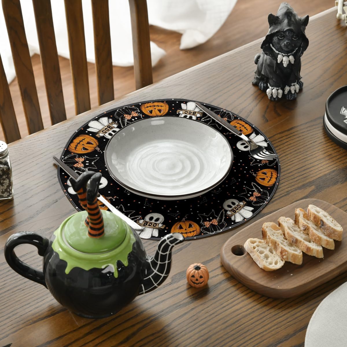 Artoid Mode Ghost Cat Halloween Round Placemats Set of 6, 14 Inch Table Mats for Party Kitchen Dining