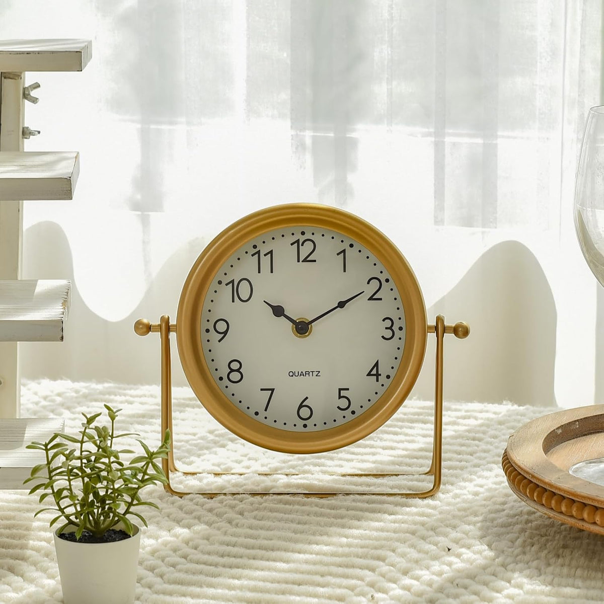 Vintage Golden Table Clock - Elegant Battery Operated Office, Living Room, and Bedroom Clock with Minimalist Design Gold Table Decor 22x19.5x5.5cm