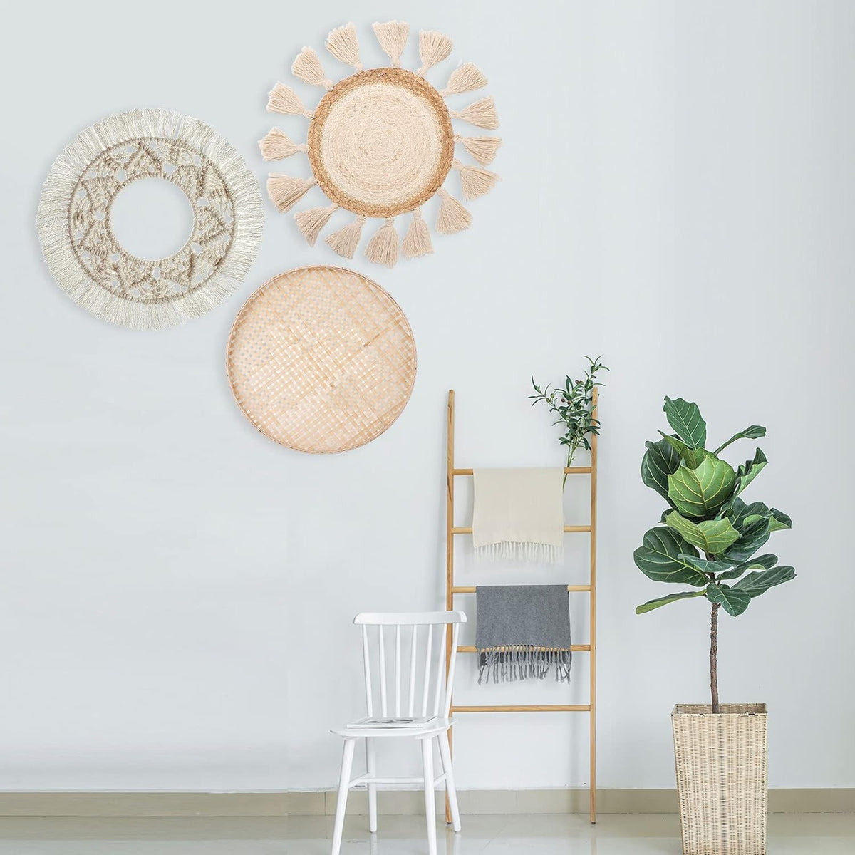 LOCS MICRAI Boho Wall Basket Decor Set of 3 - Flat Woven Basket Wall Hanging Decor,Round Tassels White Macrame Tapestry Wall Decor Art,Handmade Rattan Wicker Seagrass Home Wall Baskets Decor