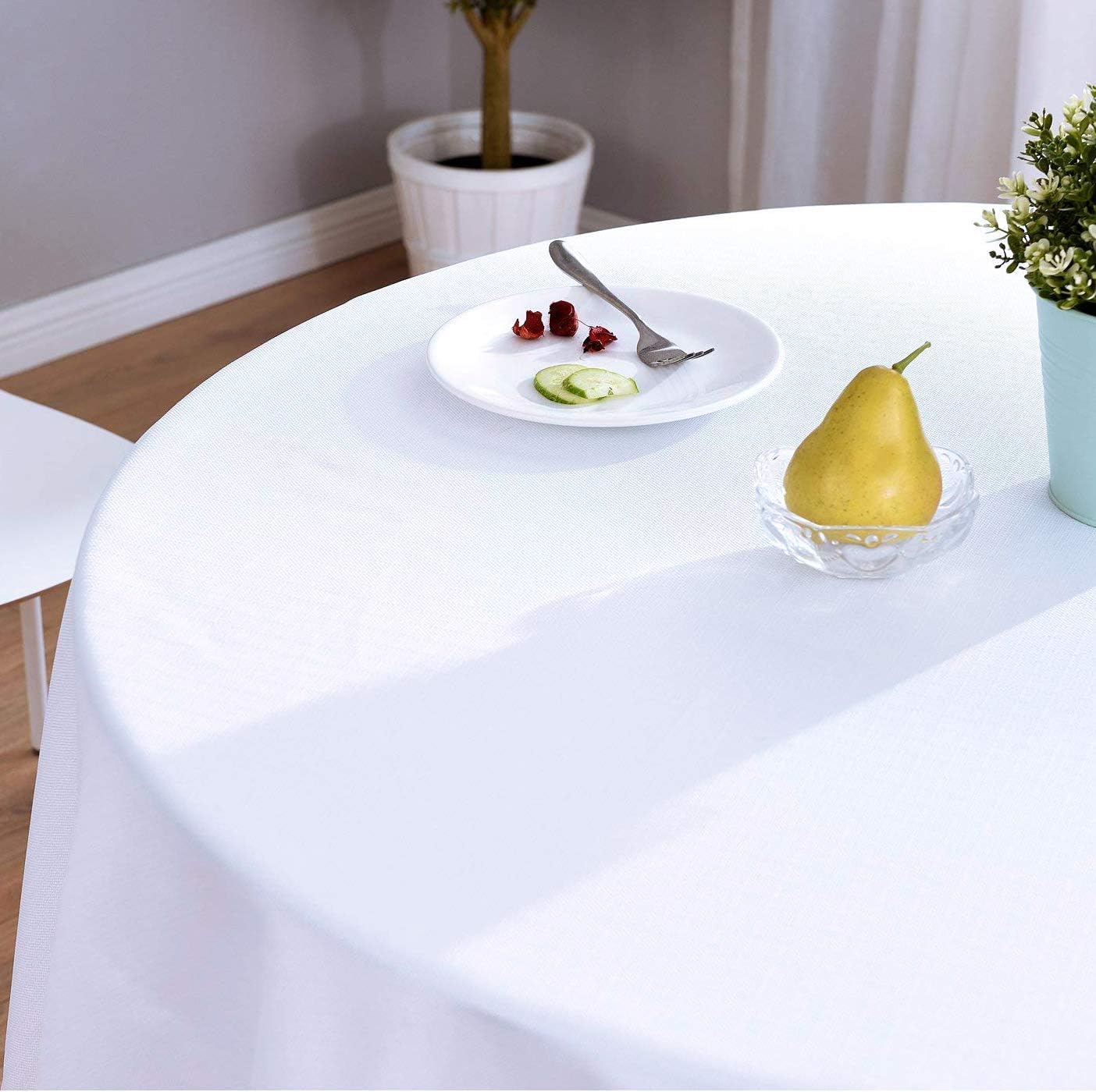 Surmente 120 inch Round tablecloths -5 Pack White Round Table Cloths, Polyester Fabric Table Covers for Weddings, Banquets, or Restaurants