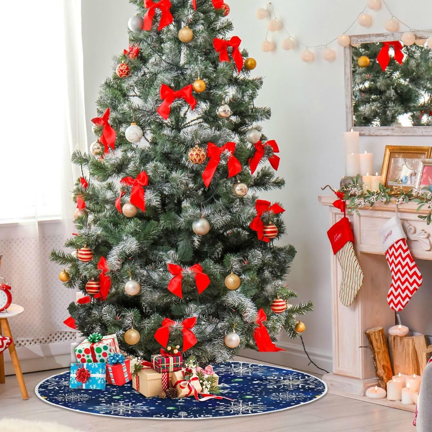 Christmas Tree Skirt, 48 Inch White Snowflakes Blue Background Xmas Tree Skirt for Christmas New Year Party Decorations Christmas Tree Mat