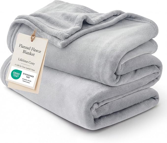 Bedsure GentleSoft Fleece Blanket Twin Size Light Grey by Unknown