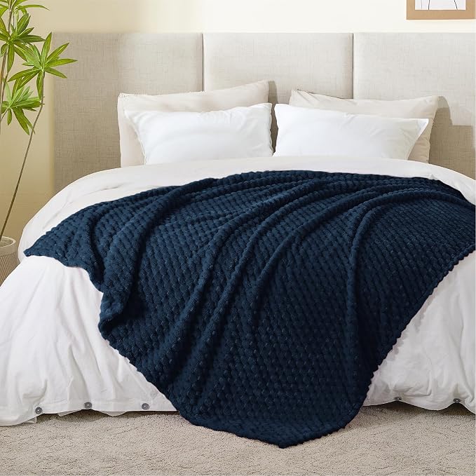 BEDELITE Navy Throw Blanket for Couch, Soft Cozy Gifts for Women, 50 * 60 | 3D - Image 5