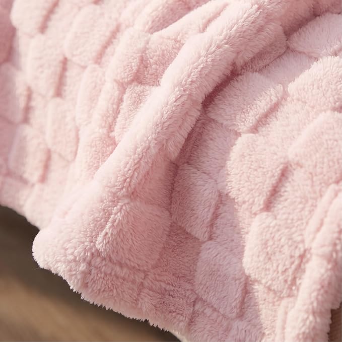 Bedsure GentleSoft Throw Blanket - Image 5