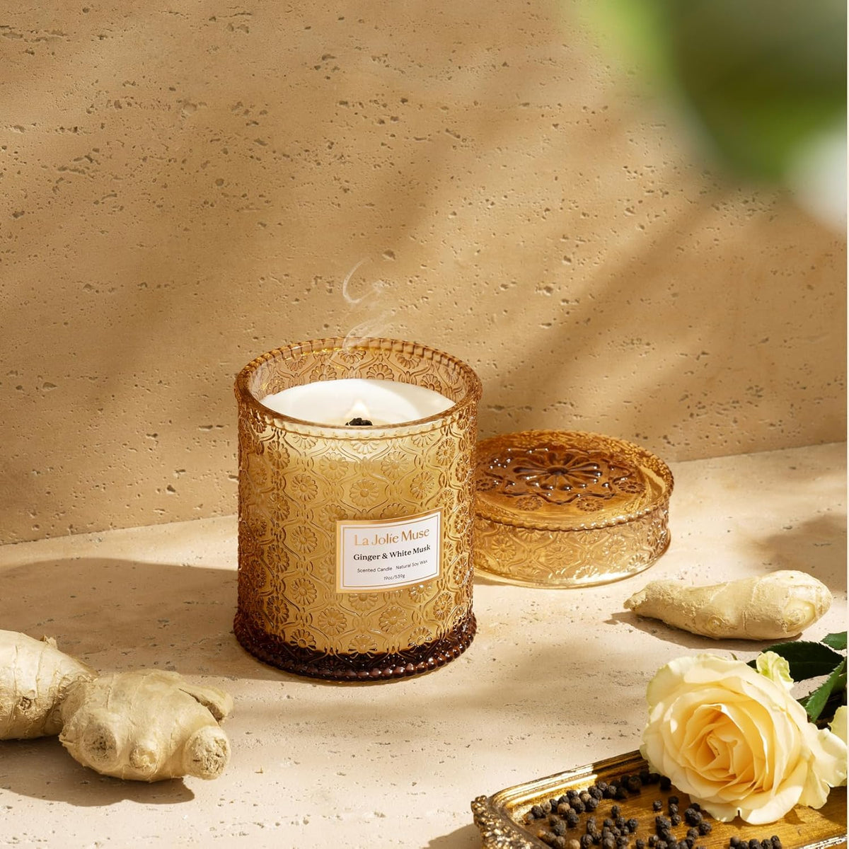 LA JOLIE MUSE Fall Candle | Ginger & White Musk Candle – Ginger, Lemongrass & Musk | 19 oz Wooden Wick | Natural Soy Wax | 90 Hours Clean Burn | Gift-Ready for Fall Transitions| Seasonal Home Décor