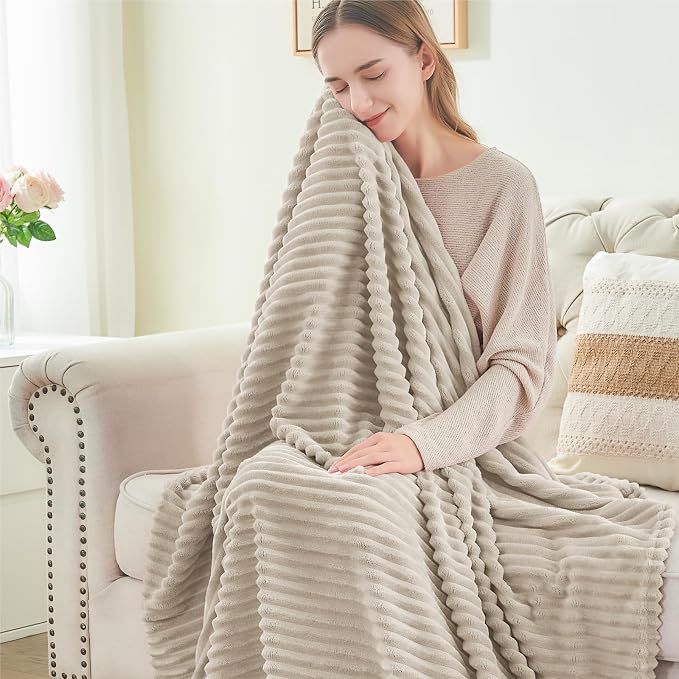 BEDELITE 3D Ribbed Jacquard Linen King Size Blankets - Image 2