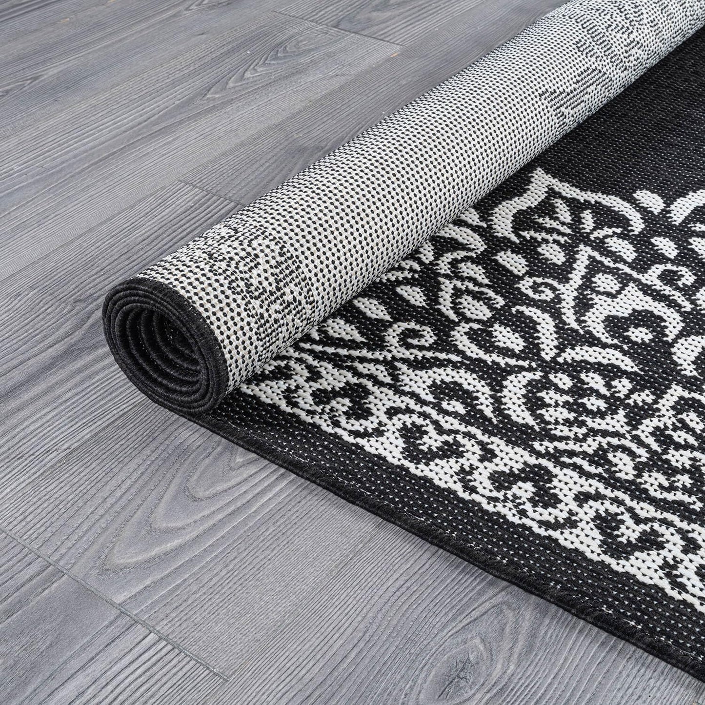 CAMILSON Indoor Outdoor Rug, 10x14 Medallion Black White Modern Area Rugs for Large Indoor and Outdoor Patios, Kitchen and Hallway Mats, Washable Porch Deck Outside Carpet (Medallion Black, 10 x 14)