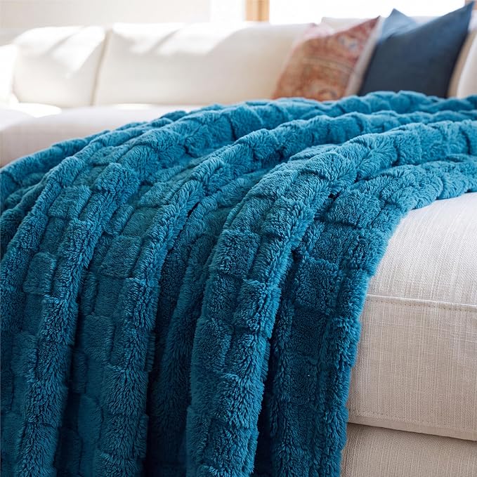 Bedsure GentleSoft Throw Blanket - Image 8