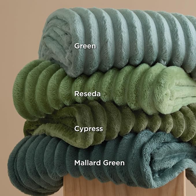 Bedsure Full Size Fleece Blankets - Image 9