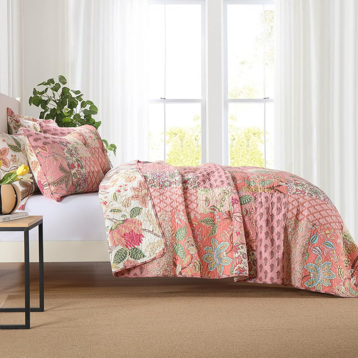 NEWLAKE Cotton Patchwork Bedspread, 3-Piece Bedding Quilt Set with Real Stitched Embroidery, Reversible Matelasse Bed Coverlet Set,Bohemian Floral, Queen Size
