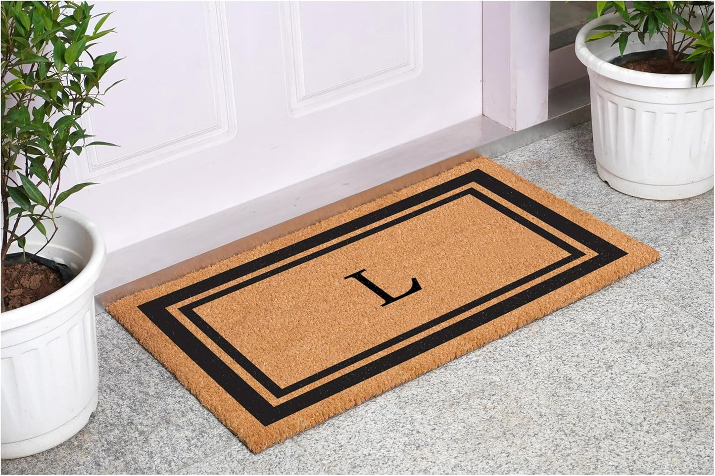 Calloway Mills 152962448 Black Border 24" x 48" Monogram Doormat (Letter L)