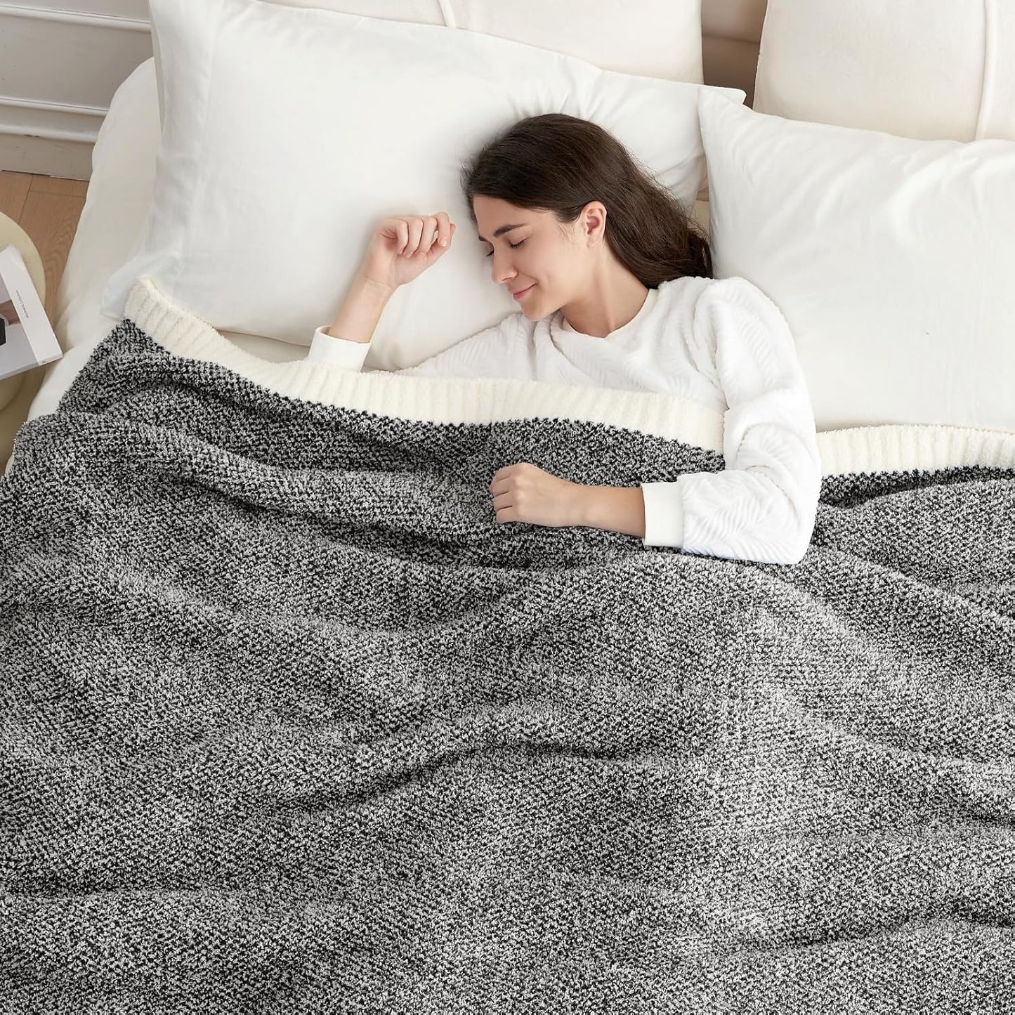 Snuggle Sac Soft Warm Bed Blanket Oversized Twin XL 66x90“, Super Soft Warm Blankets for Bed, Living Room, Luxurious Microfiber Blanket Dupes, Heather Black, 66x90 inches