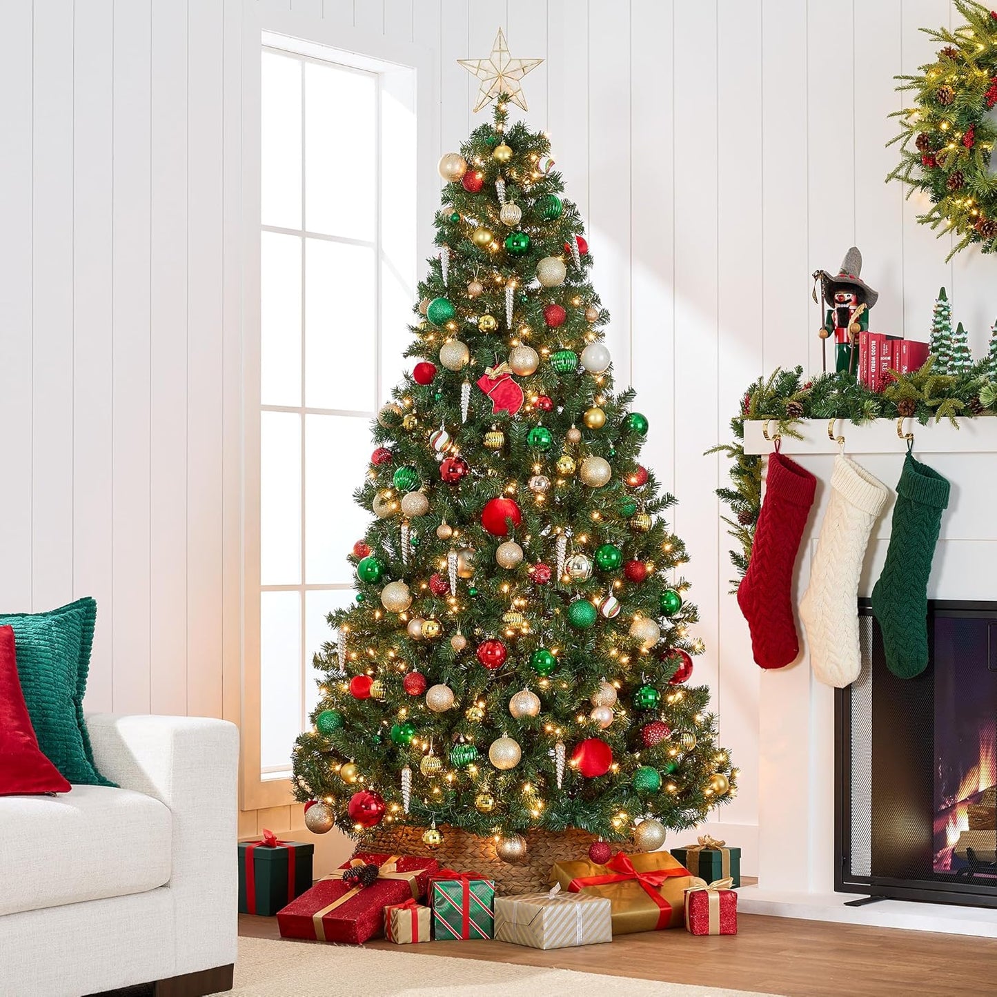 Best Choice Products 9ft Pre-Lit Spruce Artificial Holiday Christmas Tree for Home, Office, Party Decoration w/ 900 Incandescent Lights, 2028 Branch Tips, Easy Assembly, Metal Hinges & Foldable Base